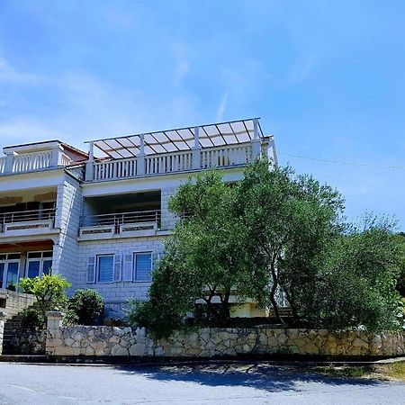 Apartmani Luka Zrnovo Экстерьер фото