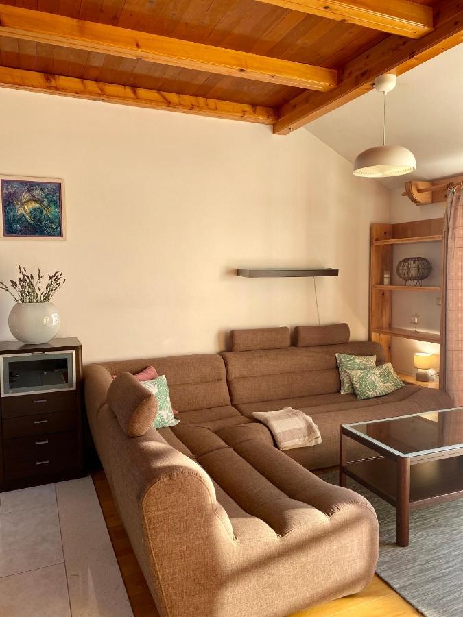 Apartmani Luka Zrnovo Экстерьер фото